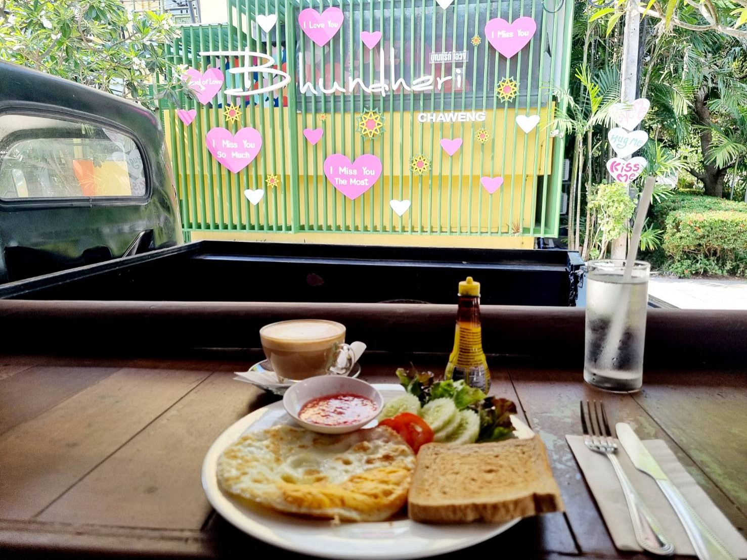 Grandmom Restaurant